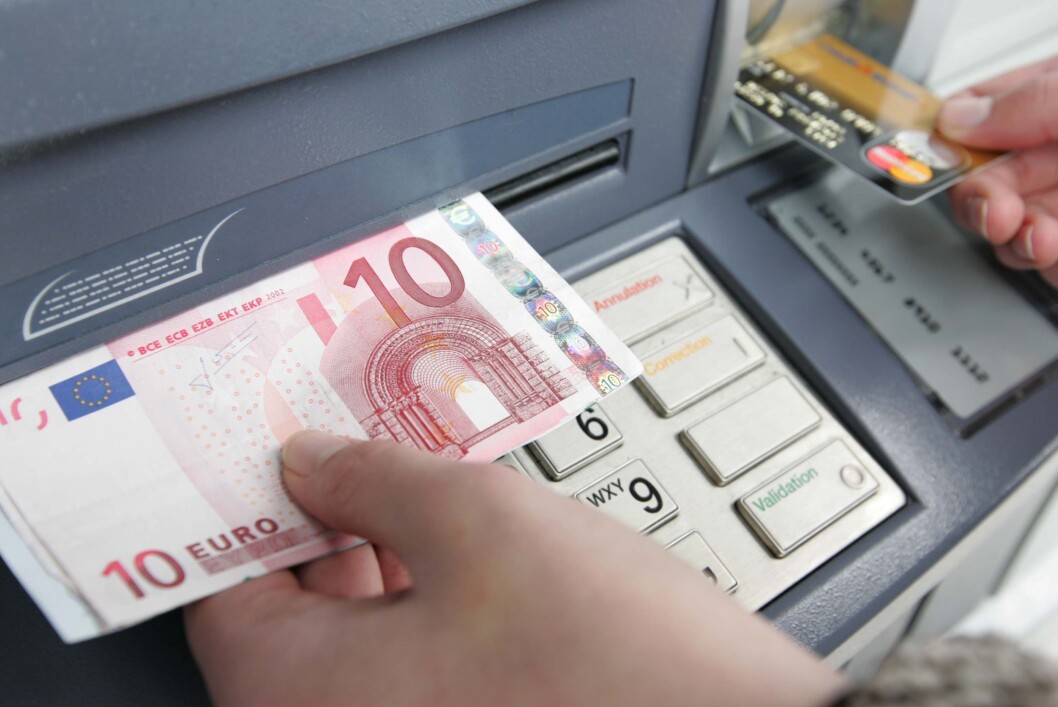 minibank2.jpg minibank2.jpg