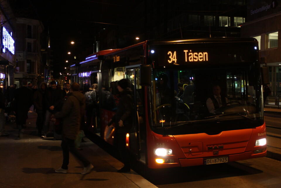 En mann er dømt til betinget fengsel for vold mot en vekter under en billettkontroll på buss i Oslo (illustrasjonsfoto).