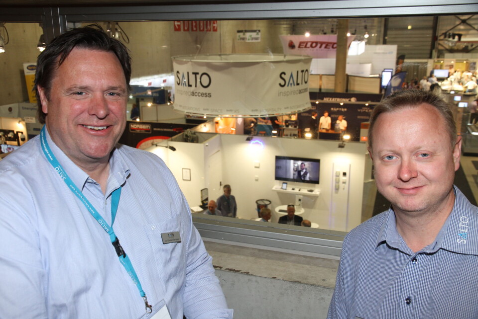 Jan Christen «Bulle» Danielsen går fra DormaKaba og debuterte som medarbeider for Salto Systems under Eliaden i dag. Managing director Jesper Buch er godt fornøyd med ansettelsen (foto: Even Rise).
