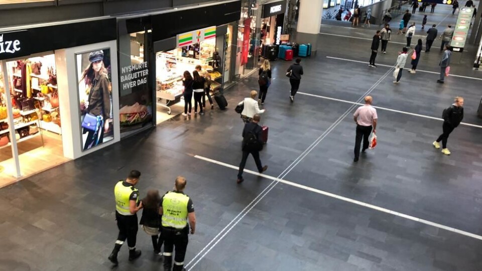 Nokas har de siste årene ivaretatt sikkerheten ved Oslo S. I dag fikk de fornyet tillit fra Bane Nor Eiendom (arkivfoto: Even Rise).