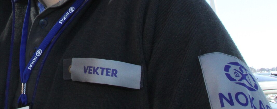 To Nokas-vektere ble truet med alvorlig vold og den ene av dem ble skallet. Nå må julebordsgjesten i fengsel. To Nokas-vektere ble truet med alvorlig vold og den ene av dem ble skallet. Nå må julebordsgjesten i fengsel.