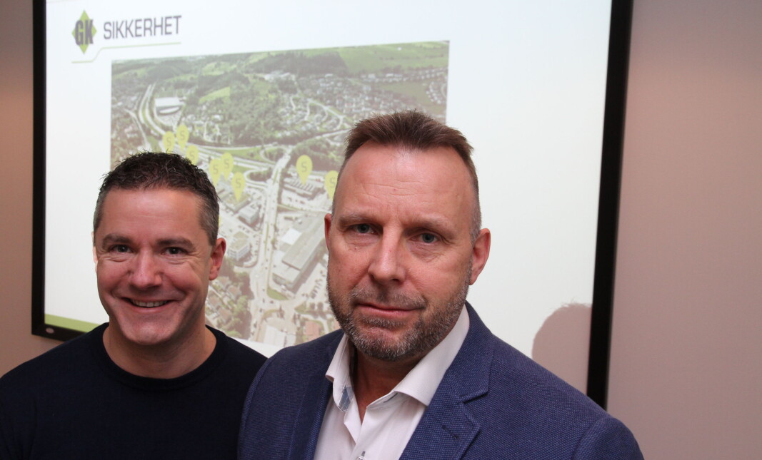 Kenneth Furesund og Svein H. Dahle overtar GK Sikkerhet fra nyttår. Selskapet, som får nytt navn, skal gi de ansatte mulighet til eierskap. Kenneth Furesund og Svein H. Dahle overtar GK Sikkerhet fra nyttår. Selskapet, som får nytt navn, skal gi de ansatte mulighet til eierskap.