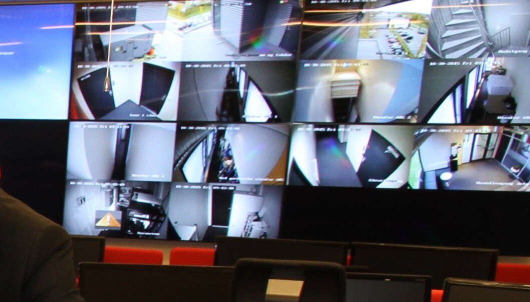 Mange hundre alarmsignaler kommer hver dag inn til Securitas og Avarn Security. Nå kan mottakene bli rammet av streik. Mange hundre alarmsignaler kommer hver dag inn til Securitas og Avarn Security. Nå kan mottakene bli rammet av streik.