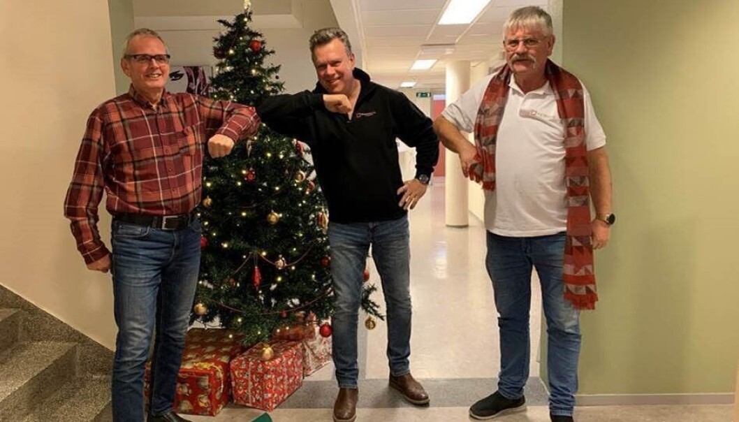 Olafur Sigmundsson (t.v.) i Safety-Service AS og Jomar Thoresen i Onsite Security Solutions AS ser frem til å samarbeide. Tor Harald Svendsen (t.h.), gründer og tidligere eier av skadedyrselskapet Pelias, er investor i Onsite Holding AS. Olafur Sigmundsson (t.v.) i Safety-Service AS og Jomar Thoresen i Onsite Security Solutions AS ser frem til å samarbeide. Tor Harald Svendsen (t.h.), gründer og tidligere eier av skadedyrselskapet Pelias, er investor i Onsite Holding AS.