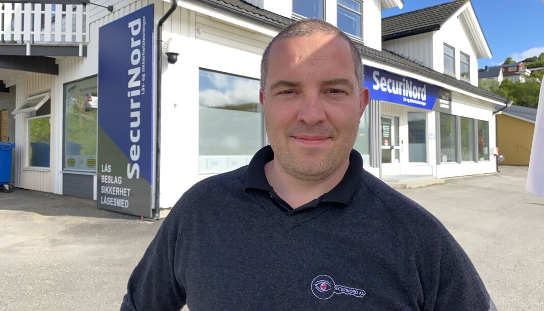 Gründer Jens Christian Helgesen gleder seg over nye sykehus-kontrakter, og er svært fornøyd med erfaringene Securinord har gjort seg etter at de ble en del av Prosero Security Group. Gründer Jens Christian Helgesen gleder seg over nye sykehus-kontrakter, og er svært fornøyd med erfaringene Securinord har gjort seg etter at de ble en del av Prosero Security Group.