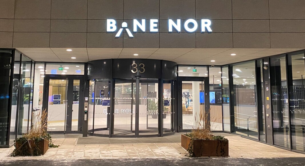Bane Nor har valgt leverandør av låsesmedtjenester for de neste årene. Rammeavtalens verdi over seks år er til sammen 20 millioner kroner. Bane Nor har valgt leverandør av låsesmedtjenester for de neste årene. Rammeavtalens verdi over seks år er til sammen 20 millioner kroner.
