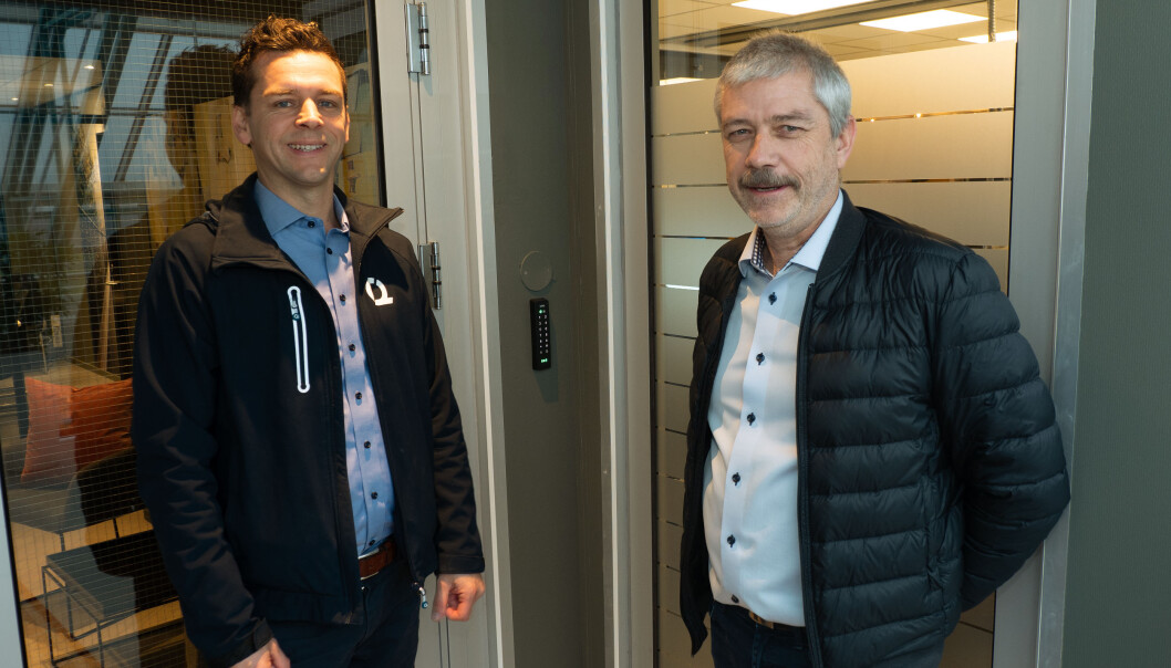 Thomas Sommerfryd (til venstre) og Odd Arild Eike leverte det første systemet i 5-serien til Fomo Works. Thomas Sommerfryd (til venstre) og Odd Arild Eike leverte det første systemet i 5-serien til Fomo Works.